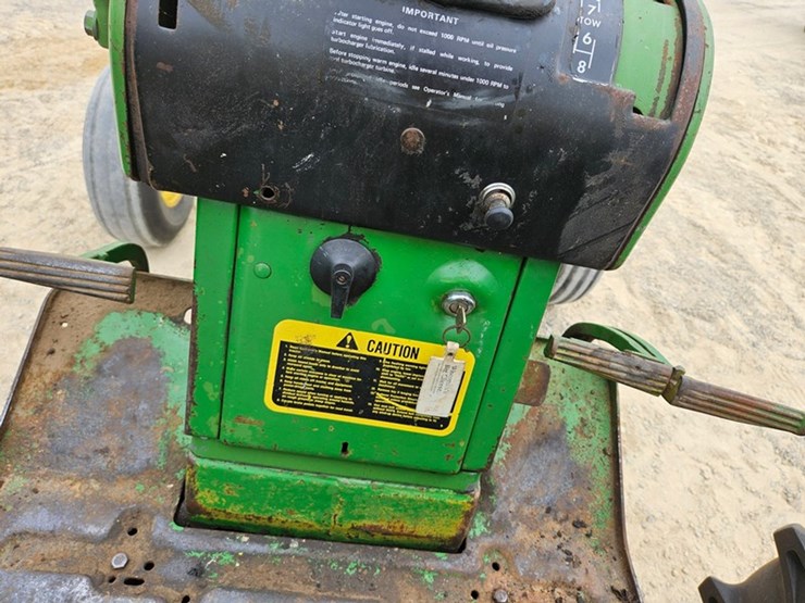 john-deere-4320-image-23