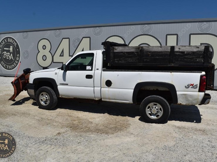 2004-chevrolet-silverado-1500-image-7