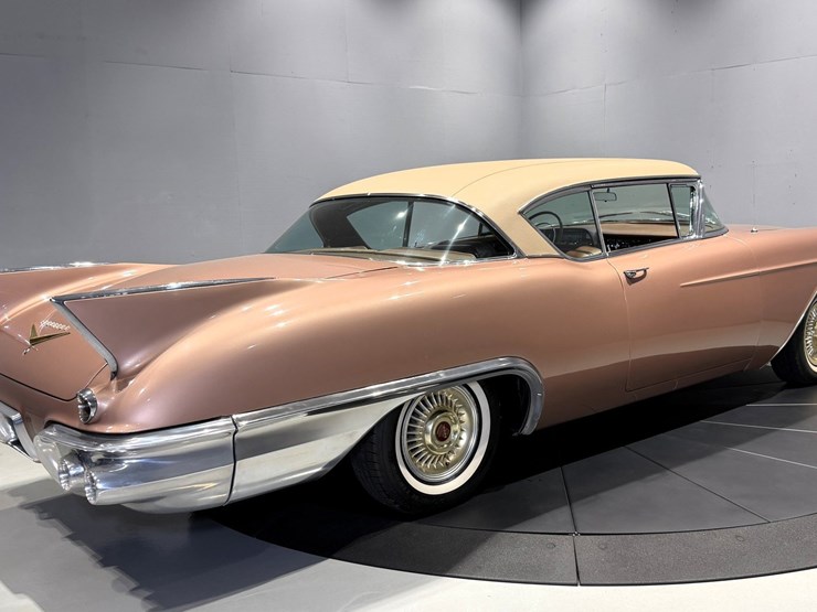 #1513-•-1957-cadillac-eldorado-image-40