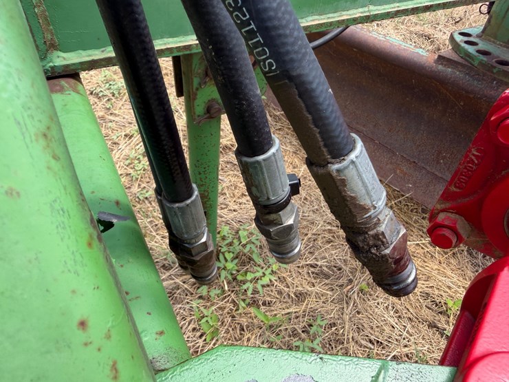 john-deere-10-image-13