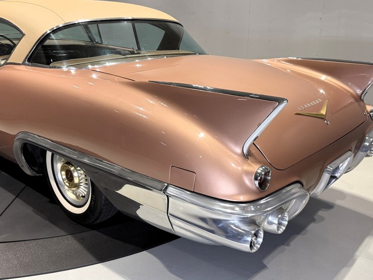 #1513-•-1957-cadillac-eldorado-image-33
