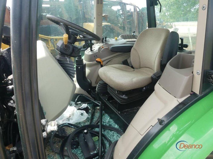 2020-john-deere-5090e-image-11