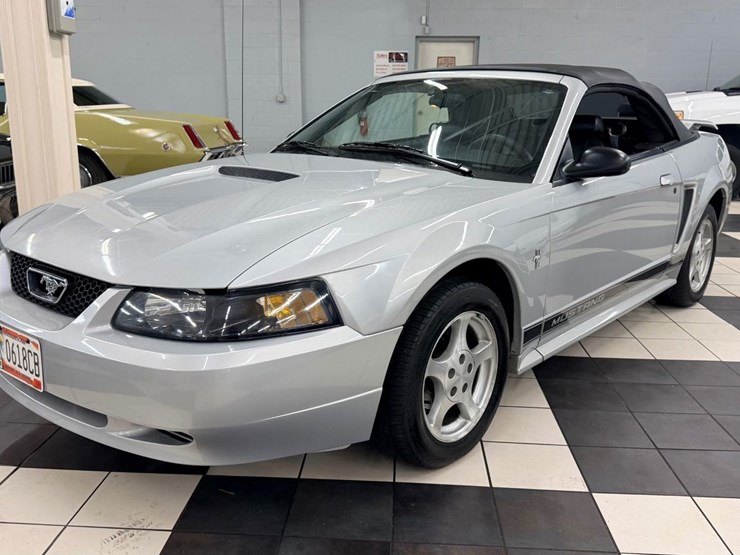 #1874-•-2002-ford-mustang-image-9