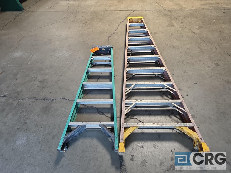 werner-fiberglass-stepladders-image-1