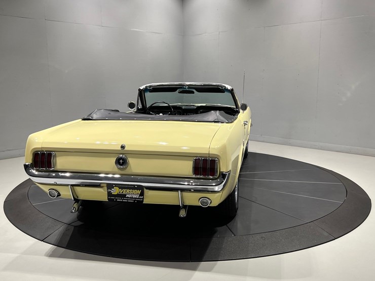 #1512-•-1965-ford-mustang-convertible-image-7