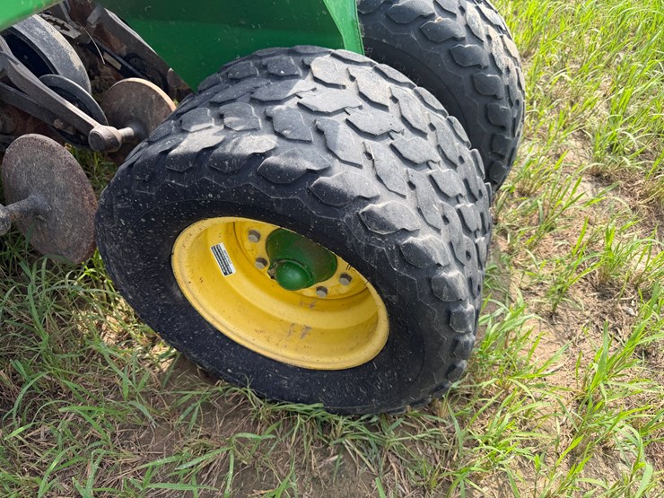 john-deere-40-image-10
