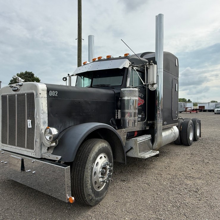 PETERBILT 379