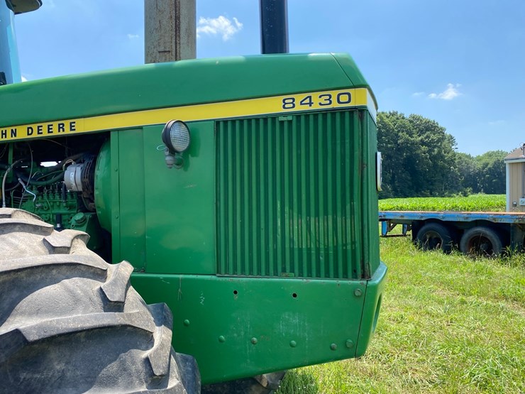 john-deere-8430-image-16