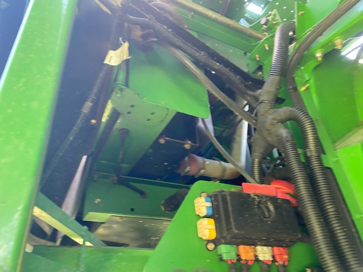 john-deere-9670-combine-4x4-image-31