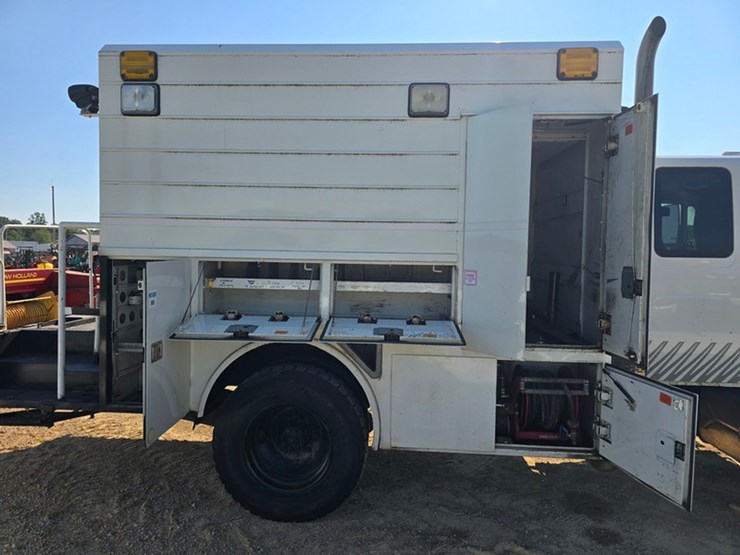 2008-international-durastar-4300-image-12
