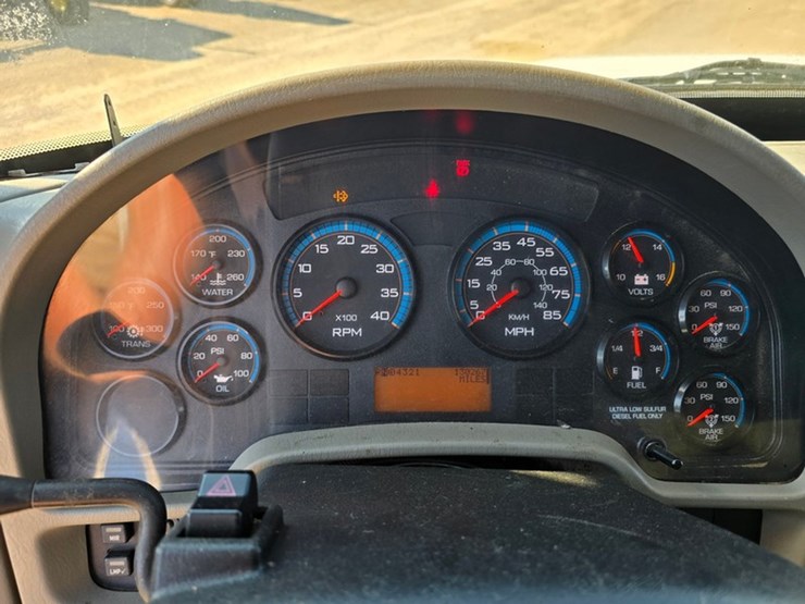 2008-international-durastar-4300-image-38