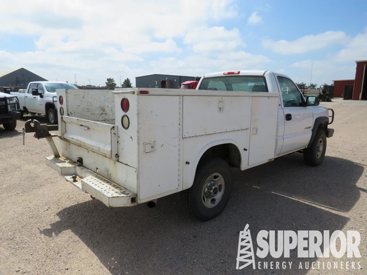 2003-chevrolet-silverado-2500hd-image-4