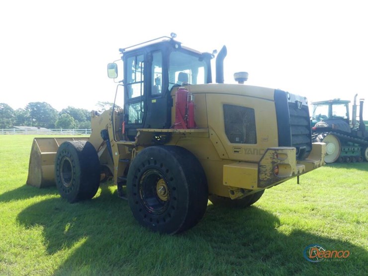 2015-caterpillar-938k-image-3
