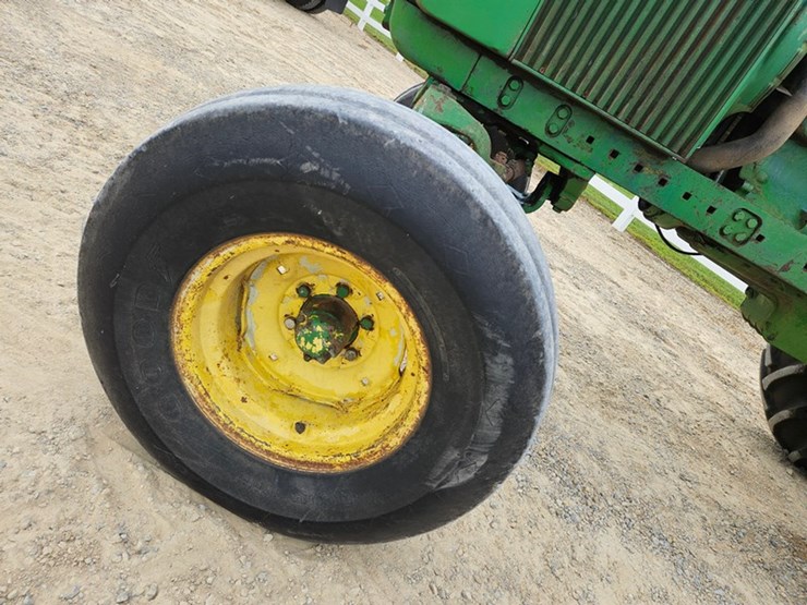 john-deere-4320-image-38
