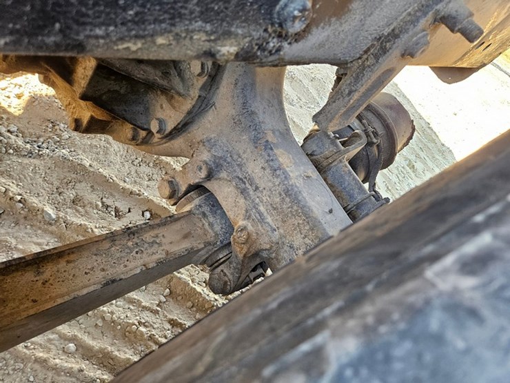 2006-caterpillar-c13-image-43