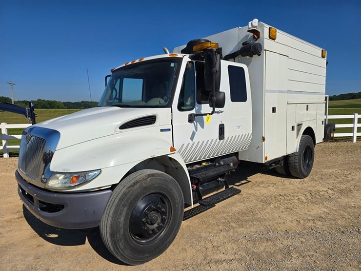 2008-international-durastar-4300-image-1