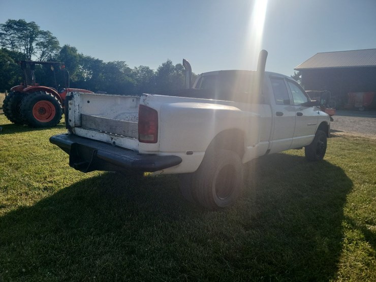 2003-dodge-ram-3500-4x4-4-door-truck-image-5