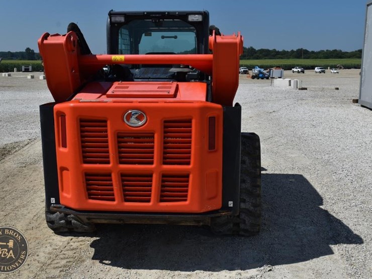 2021-kubota-svl97-2-image-11