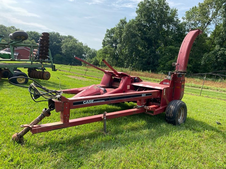case-ih-881-forage-harvester-image-2
