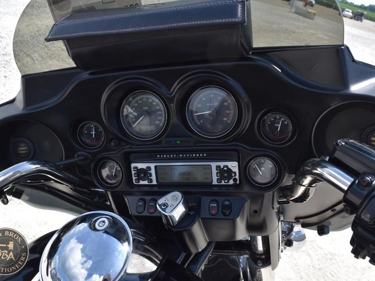 2011-harley-davidson-electra-glide-ultra-classic-46336-image-14