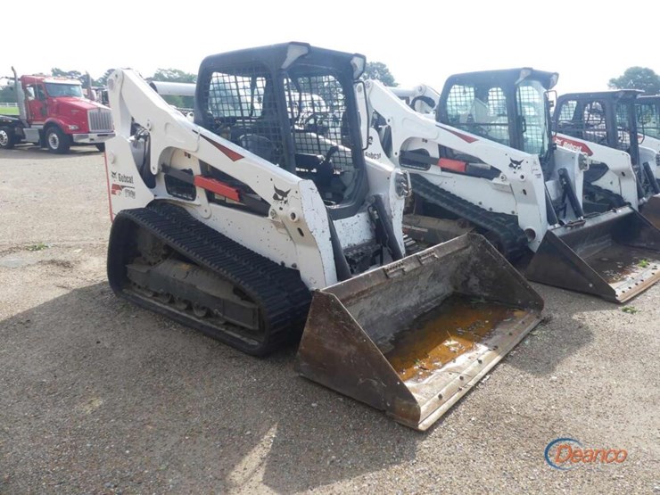 2021-bobcat-t740-image-1