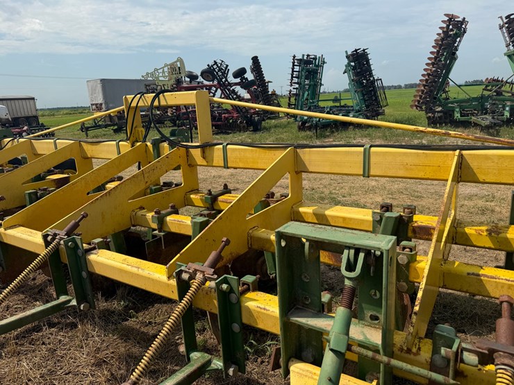 #51910-•-roll-a-cone-12-row-38"-spacing-hipper-10-3218-inv#51910-image-28