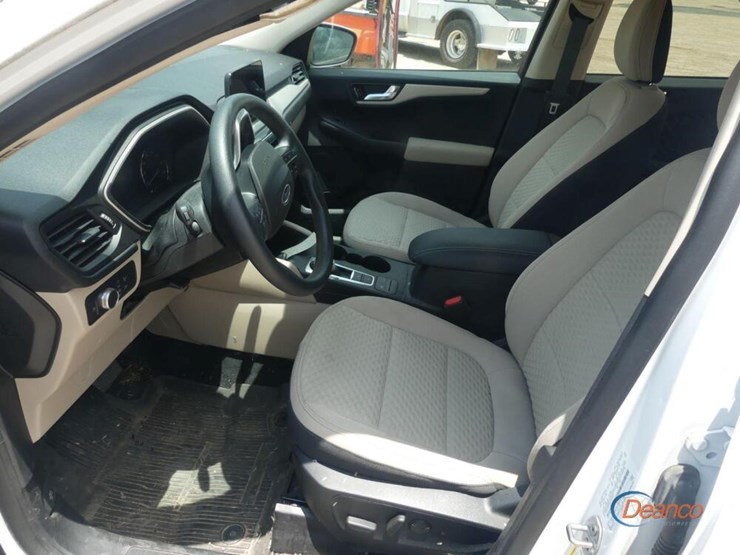 2020-ford-escape-image-7