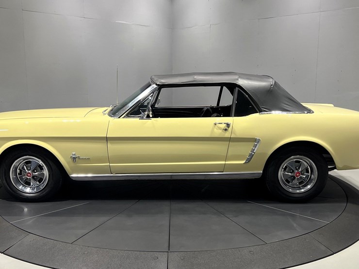 #1512-•-1965-ford-mustang-convertible-image-39