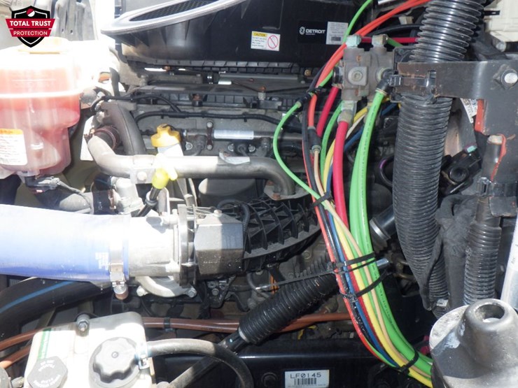 2020-freightliner-cascadia-116-image-21