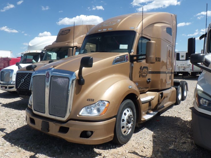 2022-kenworth-t680-image-1