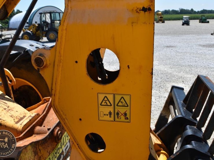 2018-jcb-512-56-image-37