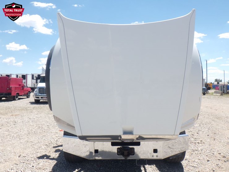 2023-kenworth-t880-image-24
