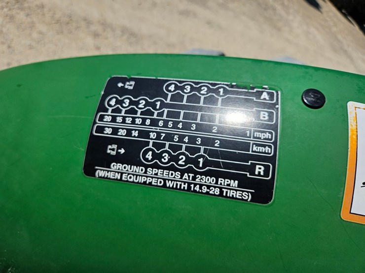 john-deere-5205-image-49