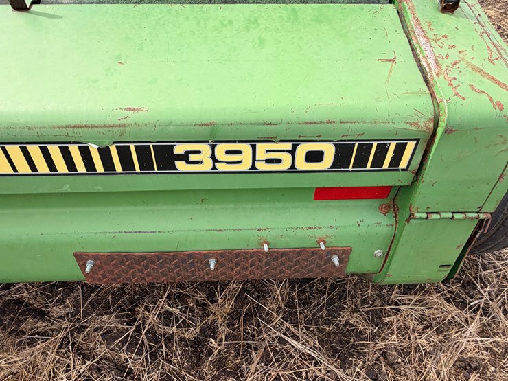 john-deere-3950-image-18