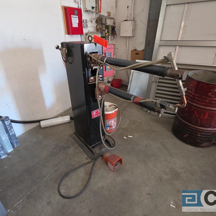 JANDA COMPANY INC. R30-30 RESISTANCE WELDING MACHINE