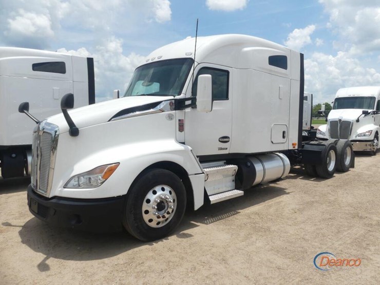 2022-kenworth-t680-image-22