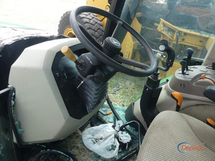 2020-john-deere-5090e-image-13