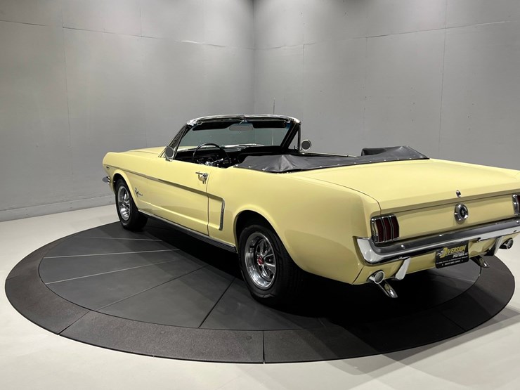 #1512-•-1965-ford-mustang-convertible-image-5