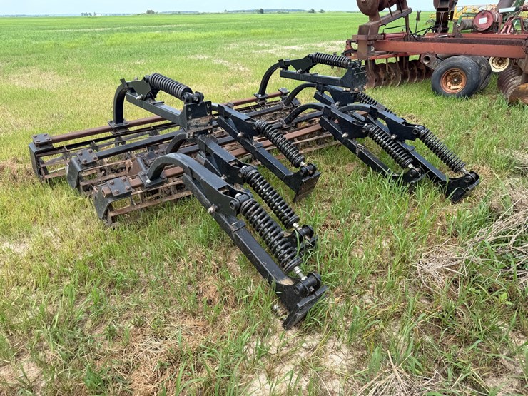 case-ih-330-image-64
