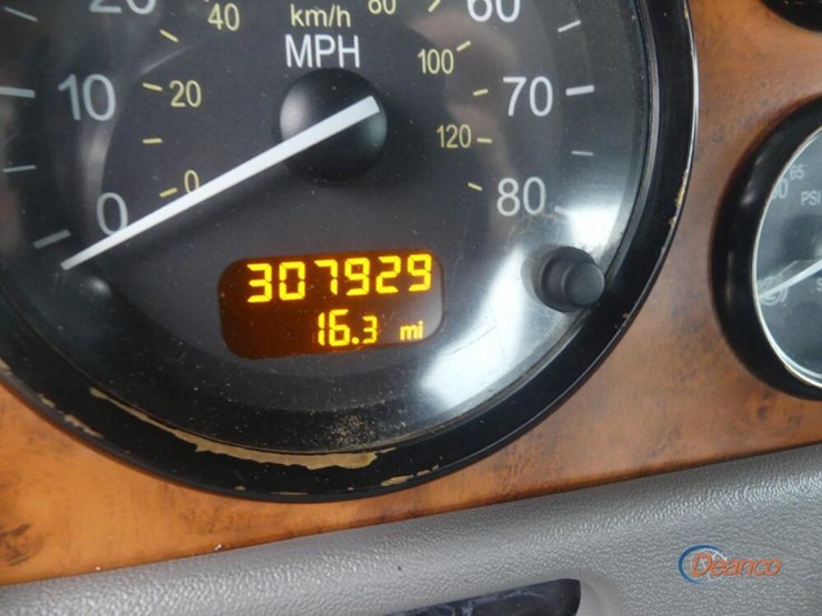 2012-peterbilt-388-image-20