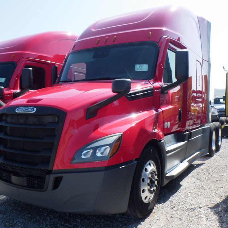 2022 FREIGHTLINER CASCADIA 126