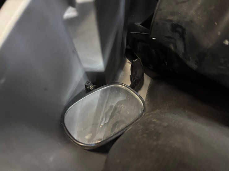 #407-•-yamaha-r6-parts-image-6