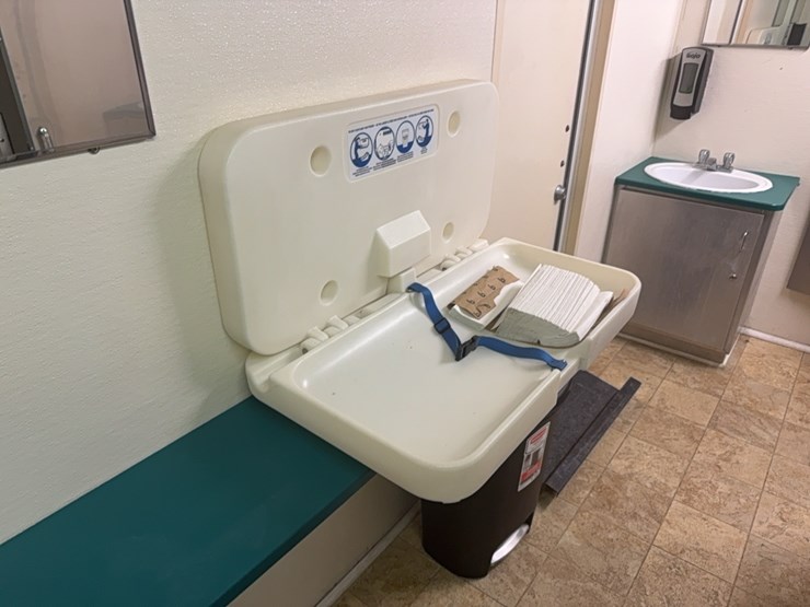 1992-pace-restroom-trailer-image-21