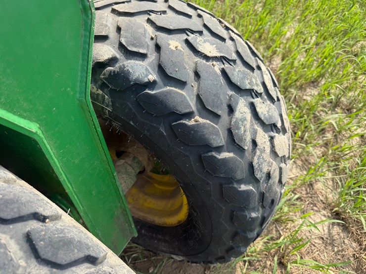 john-deere-40-image-12
