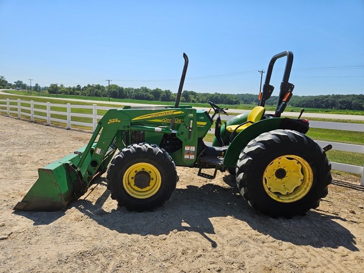 john-deere-5205-image-2