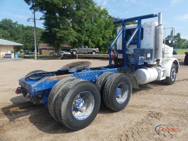 1990-peterbilt-378-image-2