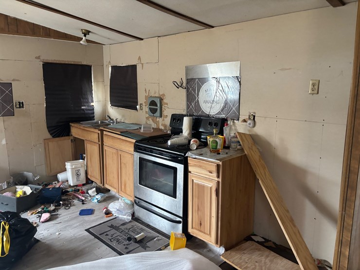 #303-•-mobile-home-image-24