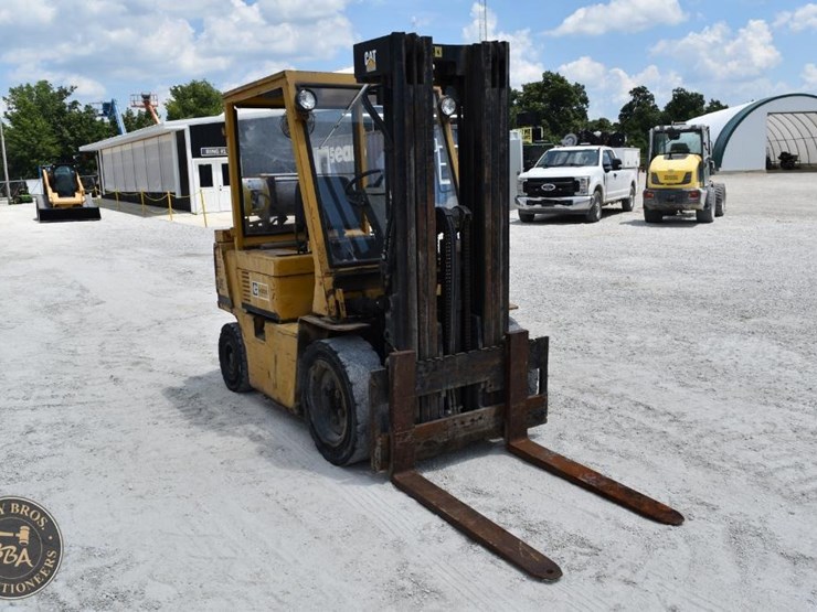 caterpillar-v50d-image-7