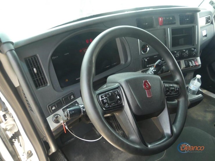 2022-kenworth-t680-image-15