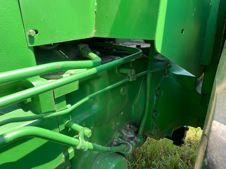 john-deere-8430-image-36